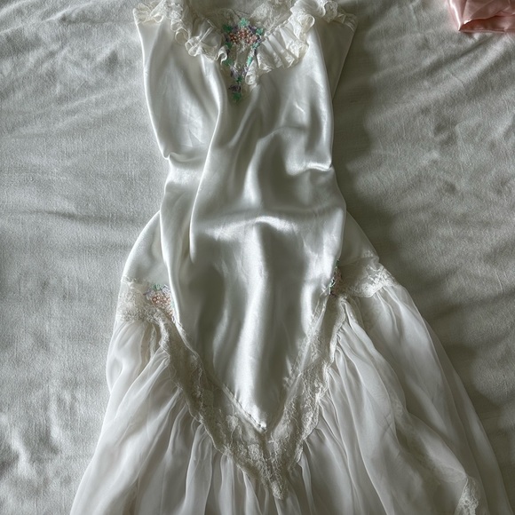This beautiful Vintage Victoria Secret rare nightgown - Picture 4 of 8
